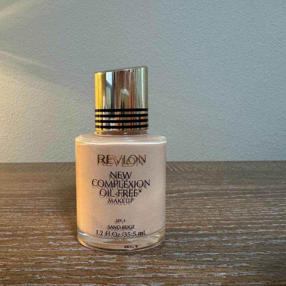Revlon New Complexion Oil-Free Makeup Foundation Sand Beige 1.2 Fl Oz New RARE